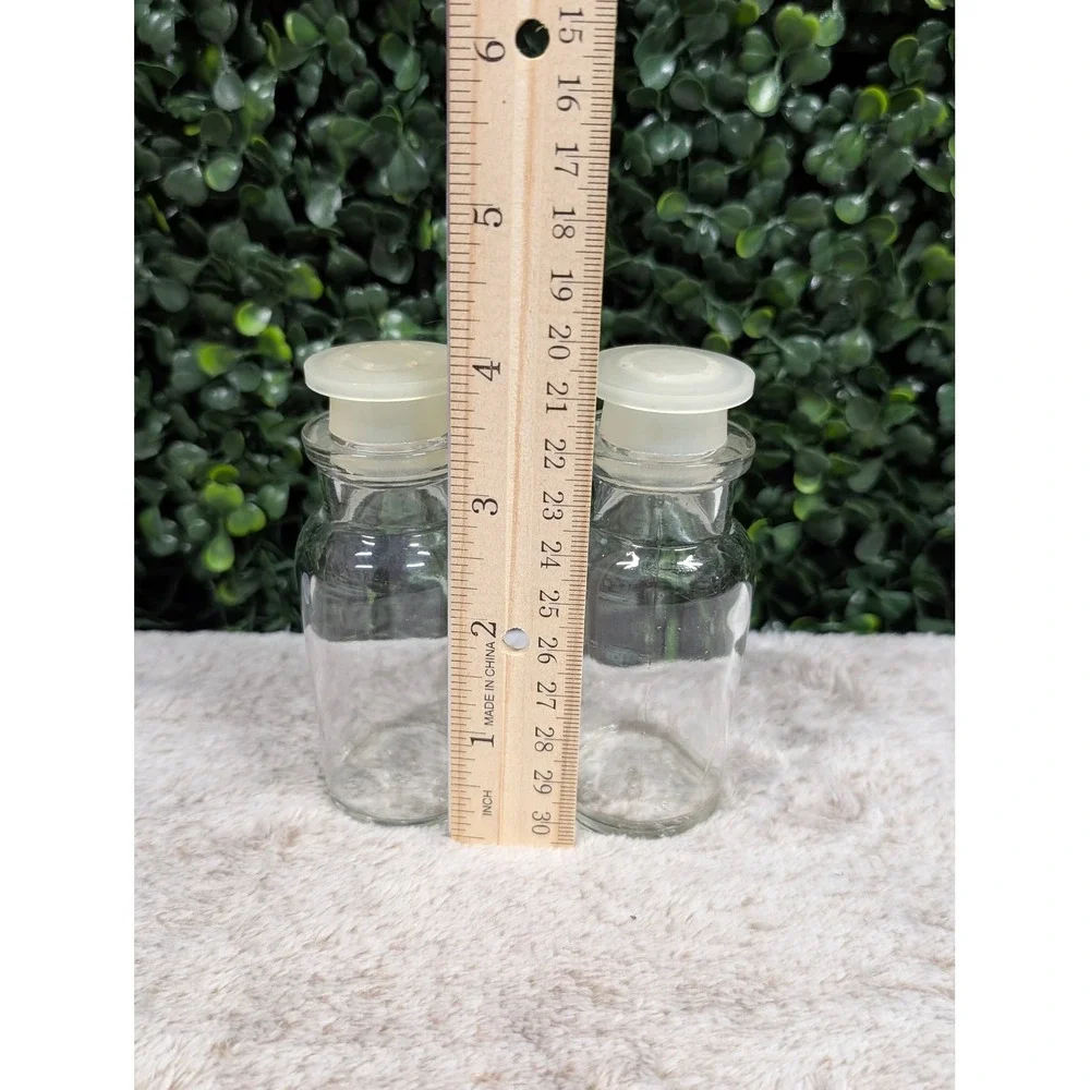 Vintage‎ Set of 2 TC Wheaton Glass Apothecary Jars USA Mold 34 58 Plastic Lids